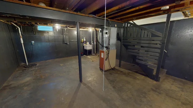 a view of walk in closet