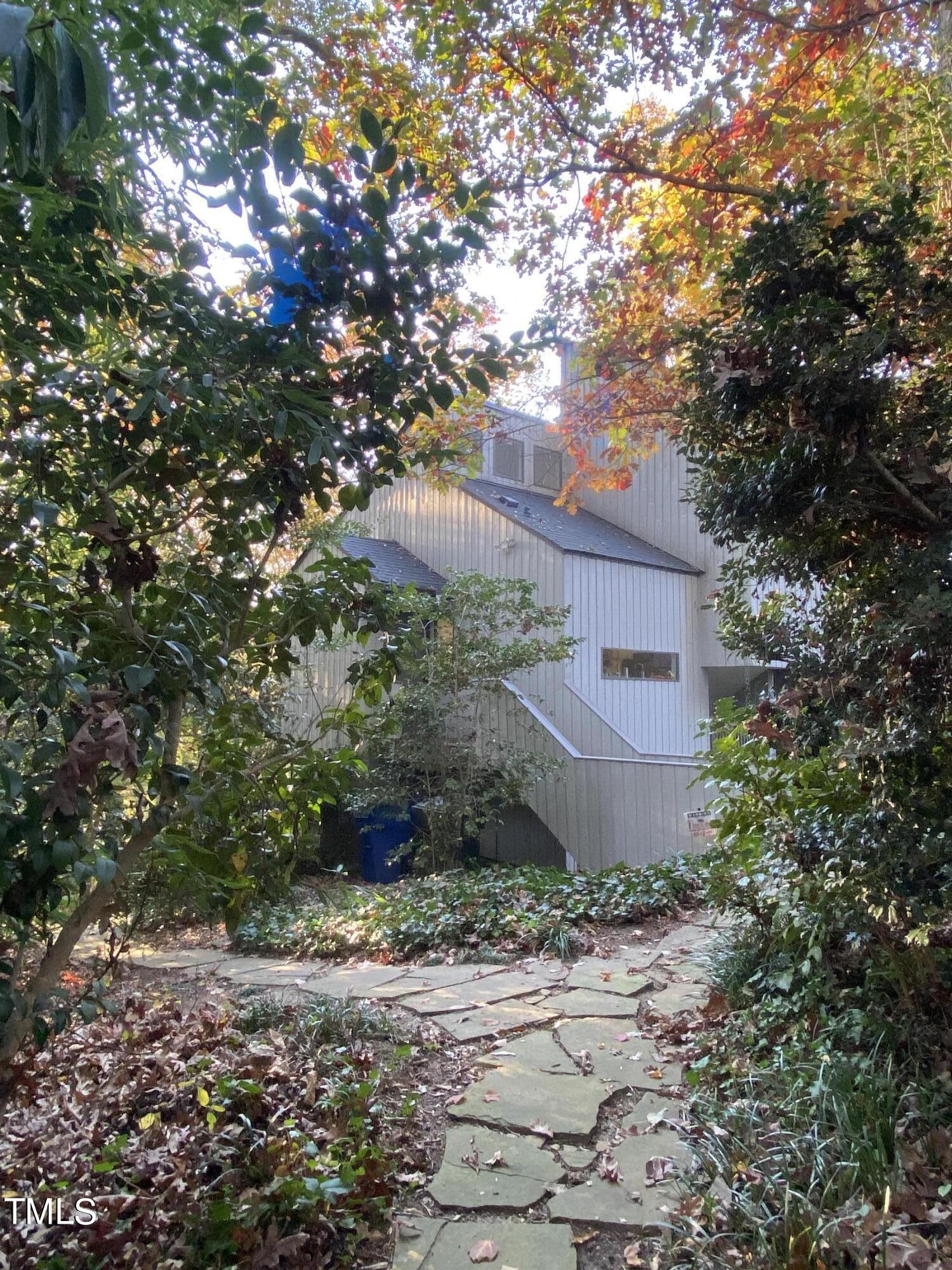 2800 Sandia Drive Raleigh, NC 27607 - Photo 2 of 47 IMG_3399