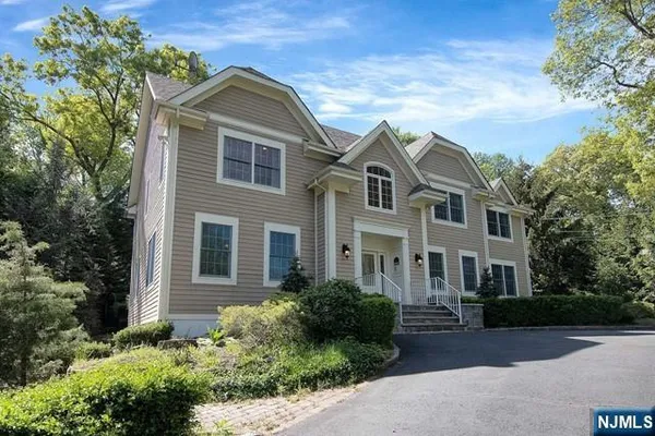 $1,649,000 | 533 West Saddle River Road, Upper Saddle River, NJ 07458