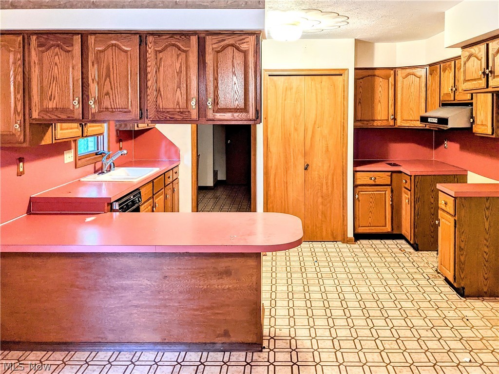 1510 Bravado Road Southwest Canton, OH 44706 - Photo 14 of 34 Gallery Image 14