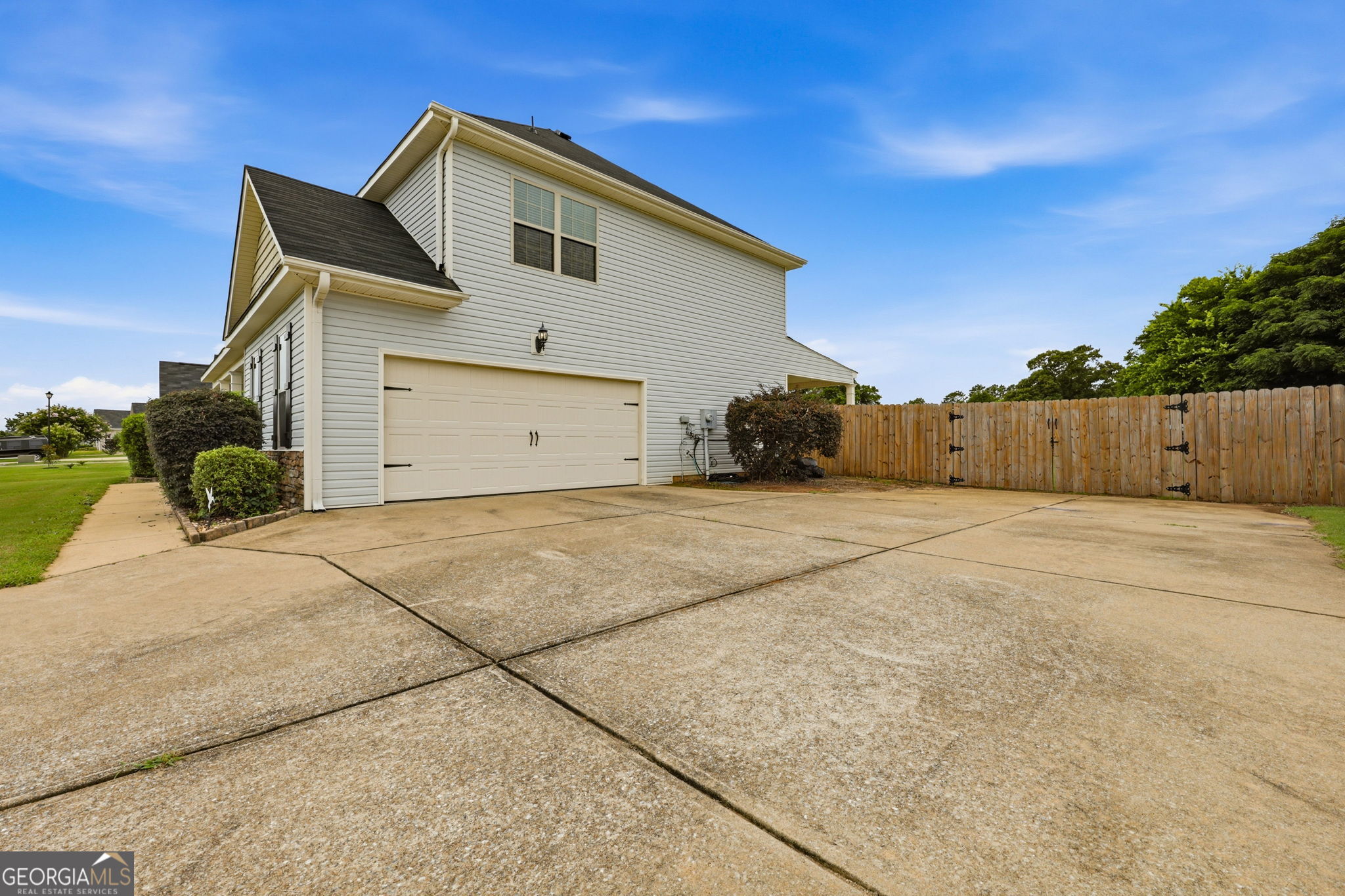 89 Seminole Trail Fort Mitchell, AL 36856 - Photo 3 of 48