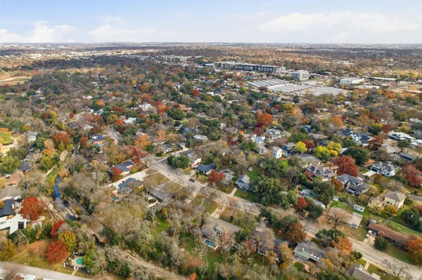 $799,900 | 6201 Shoal Creek Boulevard, Austin, TX 78757