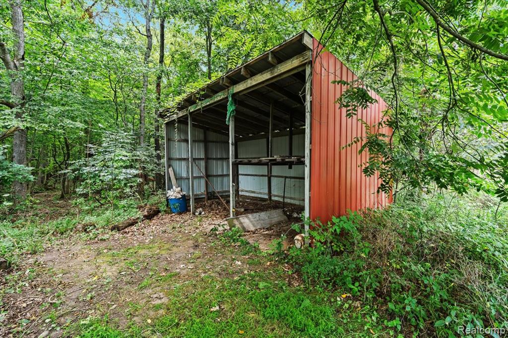 6460 Hogan Road Linden, MI 48451 - Photo 23 of 34