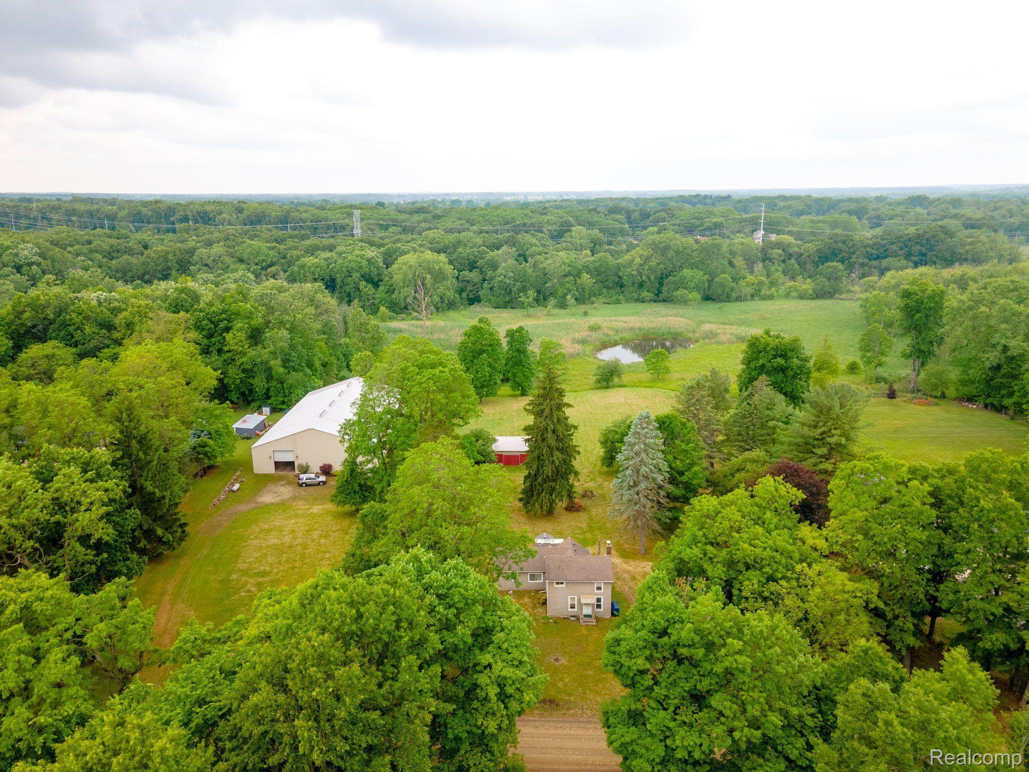 2320 Pingree Road Howell, MI 48843 - Photo 37 of 48 Gallery Image 37