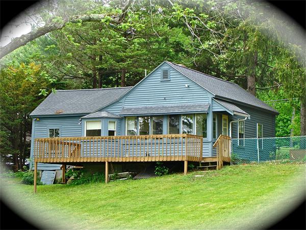 17 Hopkinton Road Upton, MA 01568 - Photo 1 of 12 Gallery Image 1