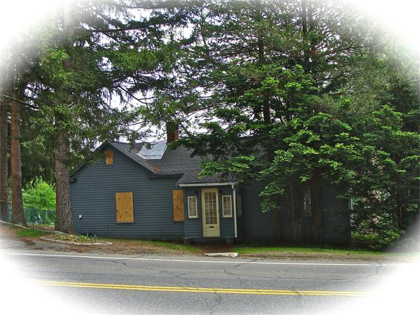 17 Hopkinton Road Upton, MA 01568 - Photo 2 of 12 Gallery Image 2