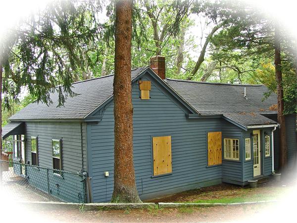17 Hopkinton Road Upton, MA 01568 - Photo 3 of 12 Gallery Image 3
