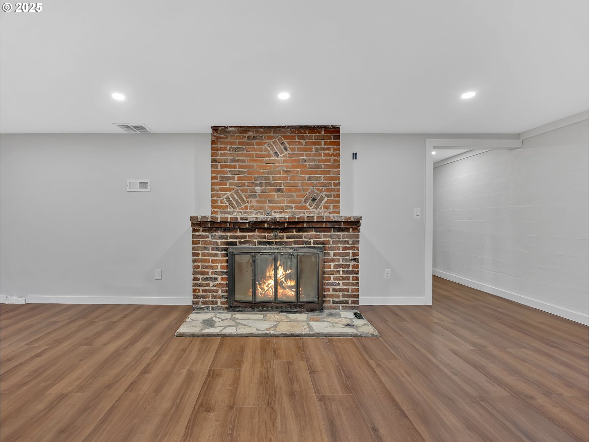 4416 Northeast 75th Avenue Portland, OR 97218 - Photo 37 of 45