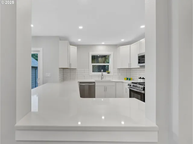 $730,000 | 4416 Northeast 75th Avenue, Portland, OR 97218