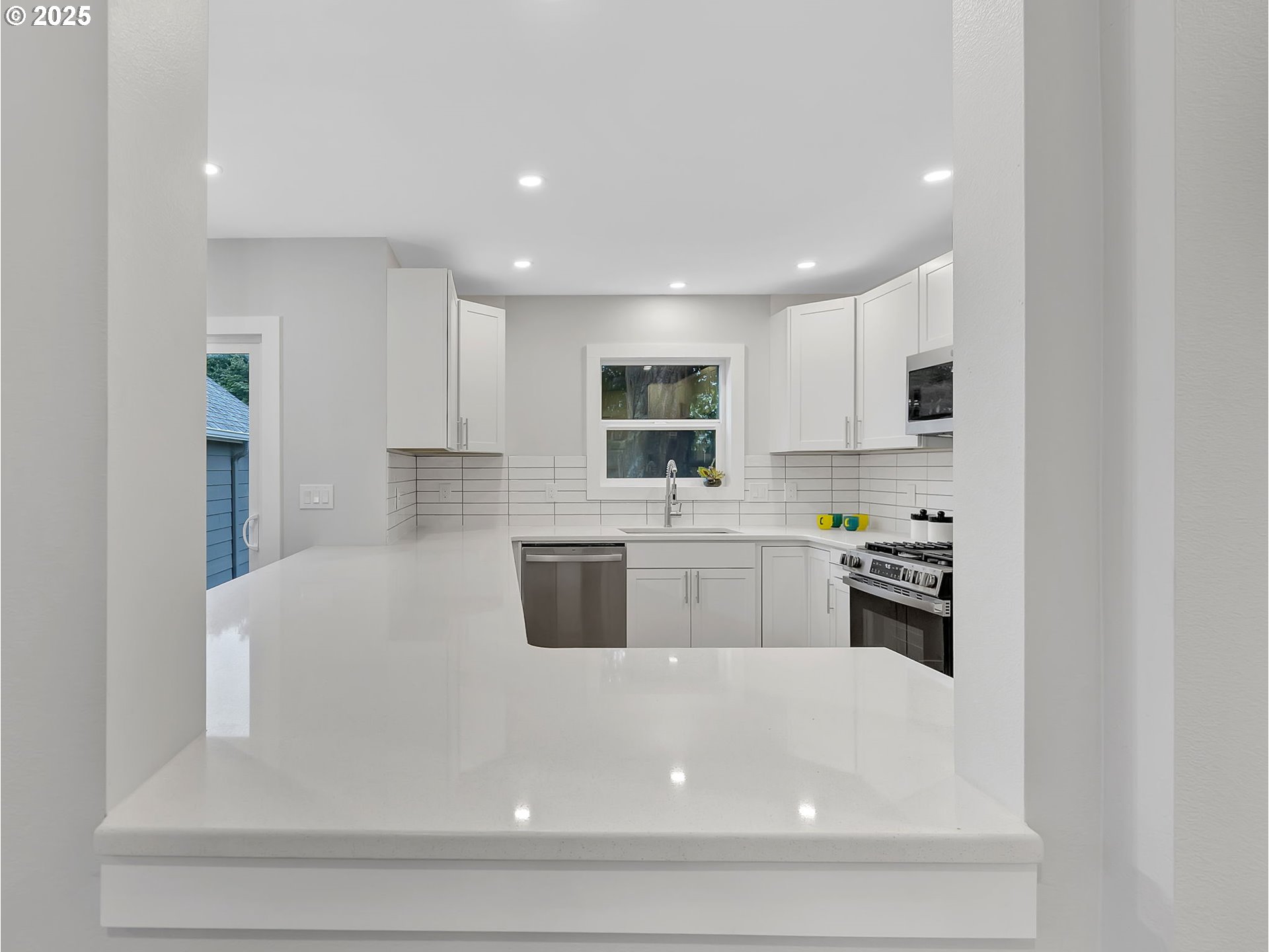 4416 Northeast 75th Avenue Portland, OR 97218 - Photo 10 of 45 Kitchen