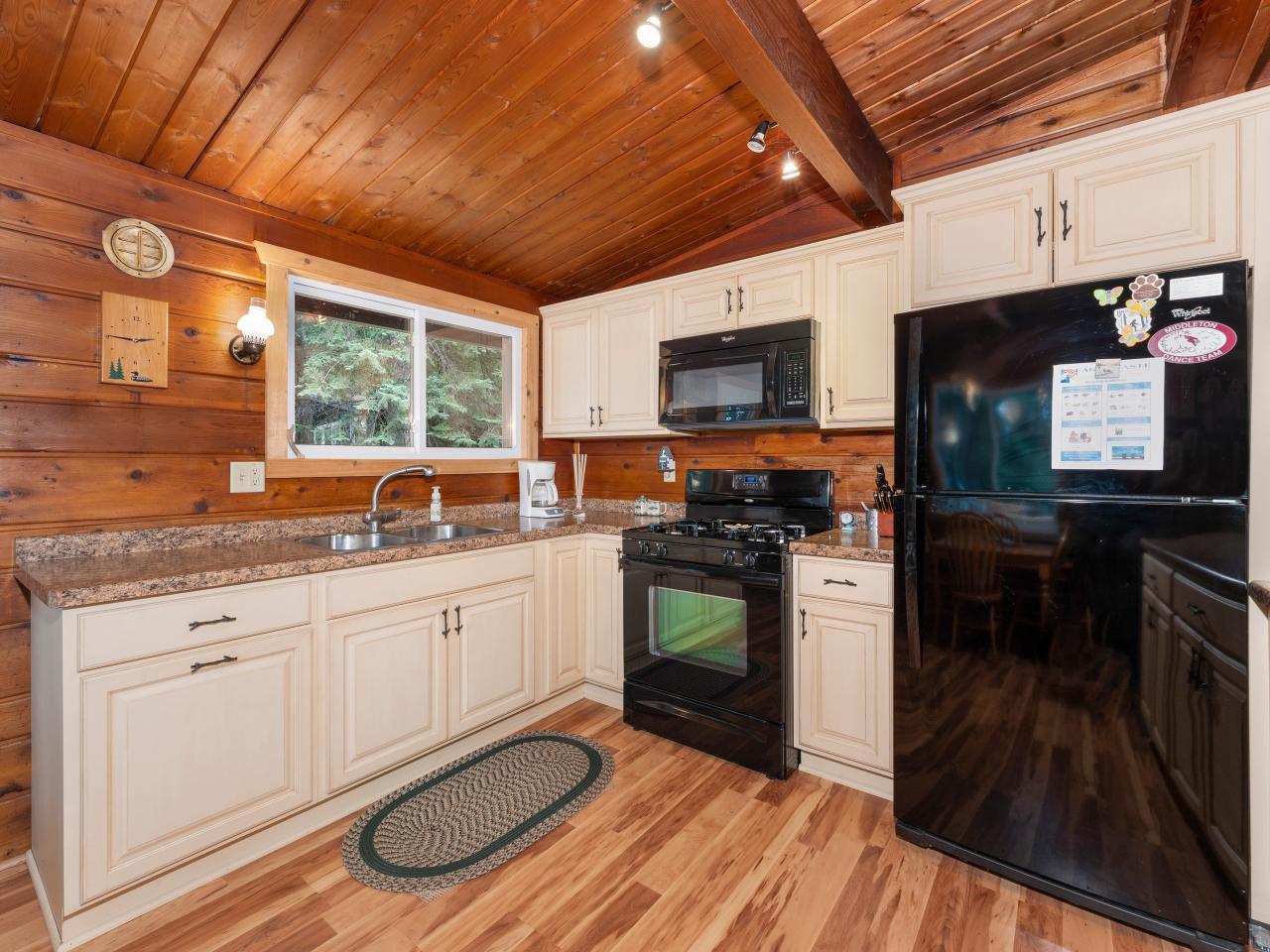 6505 Hallman Road Three Lakes, WI 54562 - Photo 18 of 36 Gallery Image 18