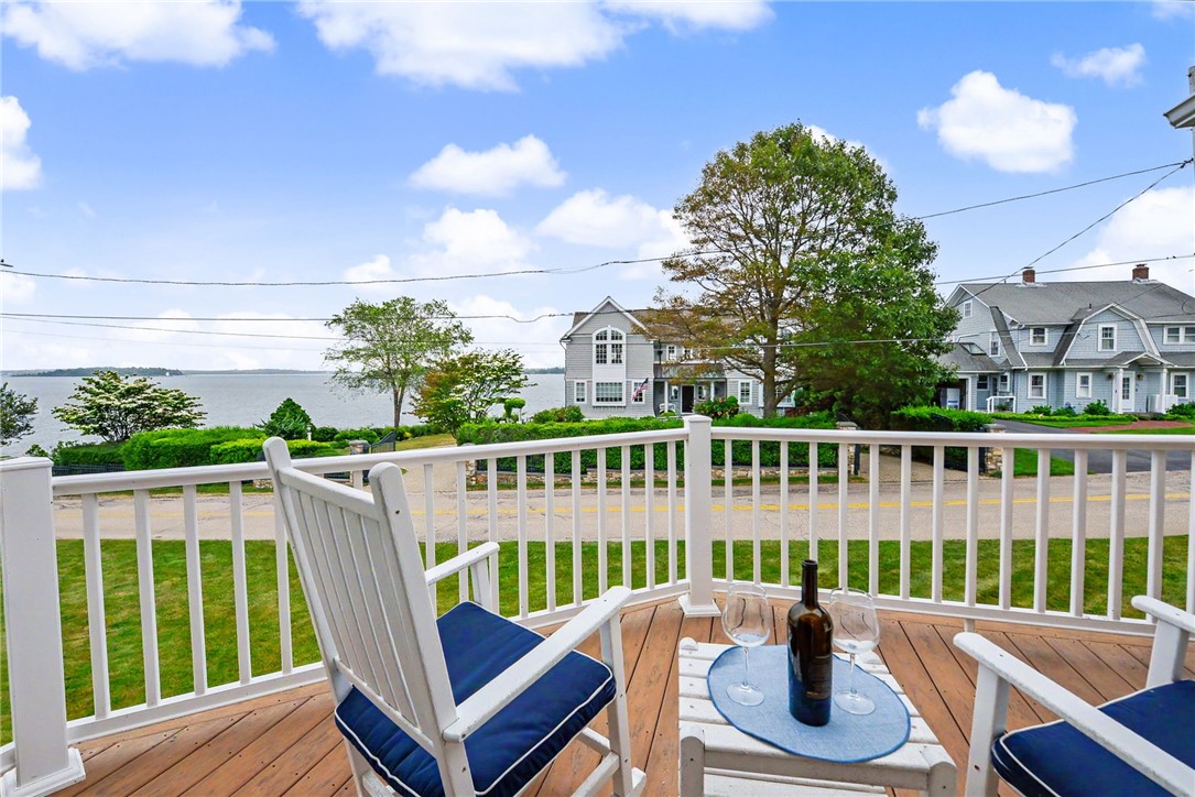 20 Roxbury Road Narragansett, RI 02882 - Photo 2 of 42