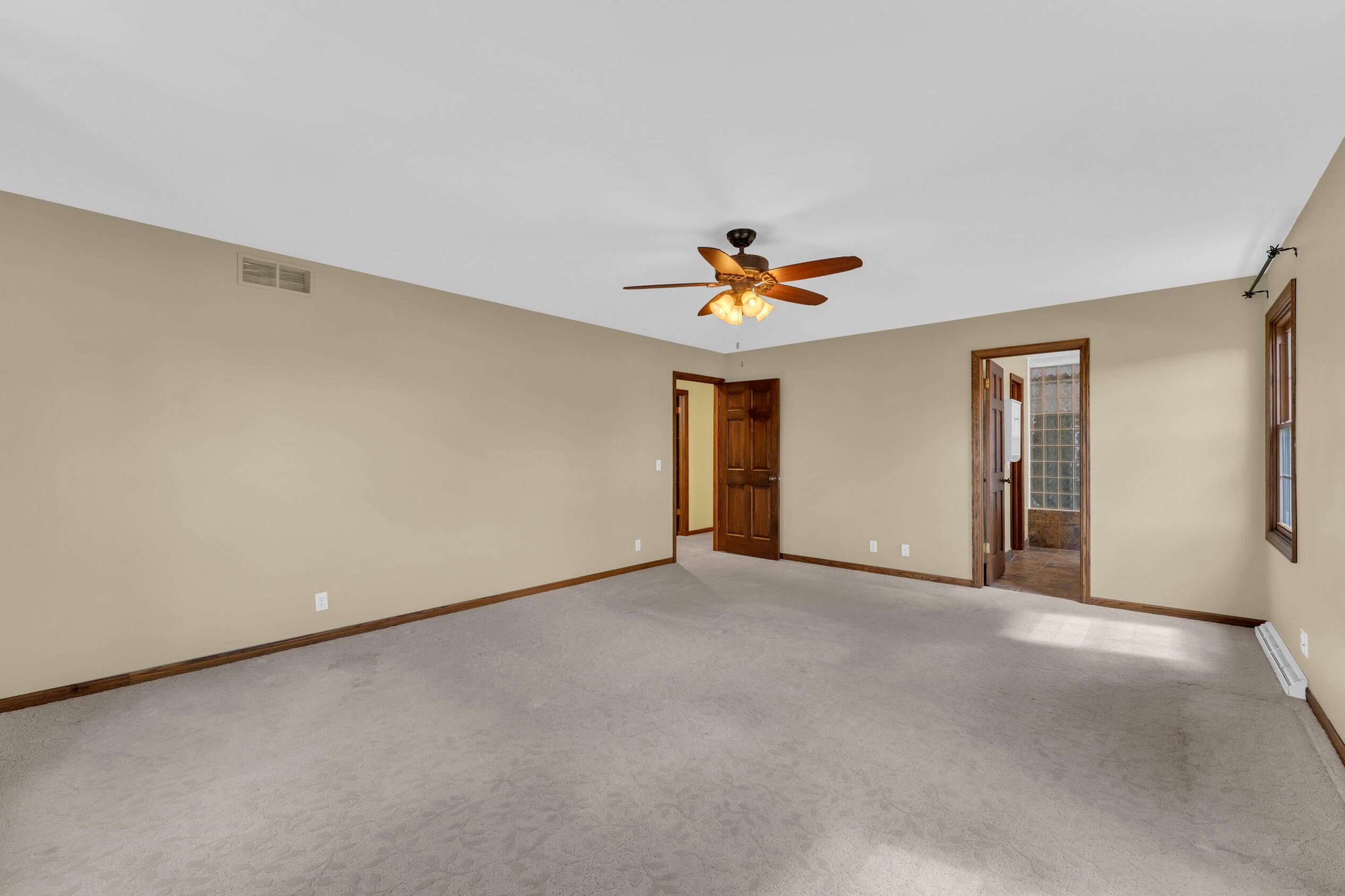 7 Sprucewood Court Wind Point, WI 53402 - Photo 36 of 83 Photo (32)
