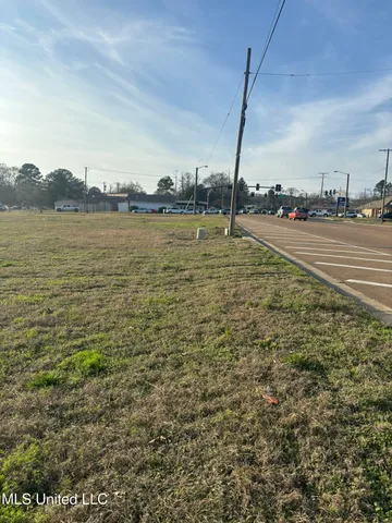 $1,300,000 | 0 Clinton Parkway, Clinton, MS 39056