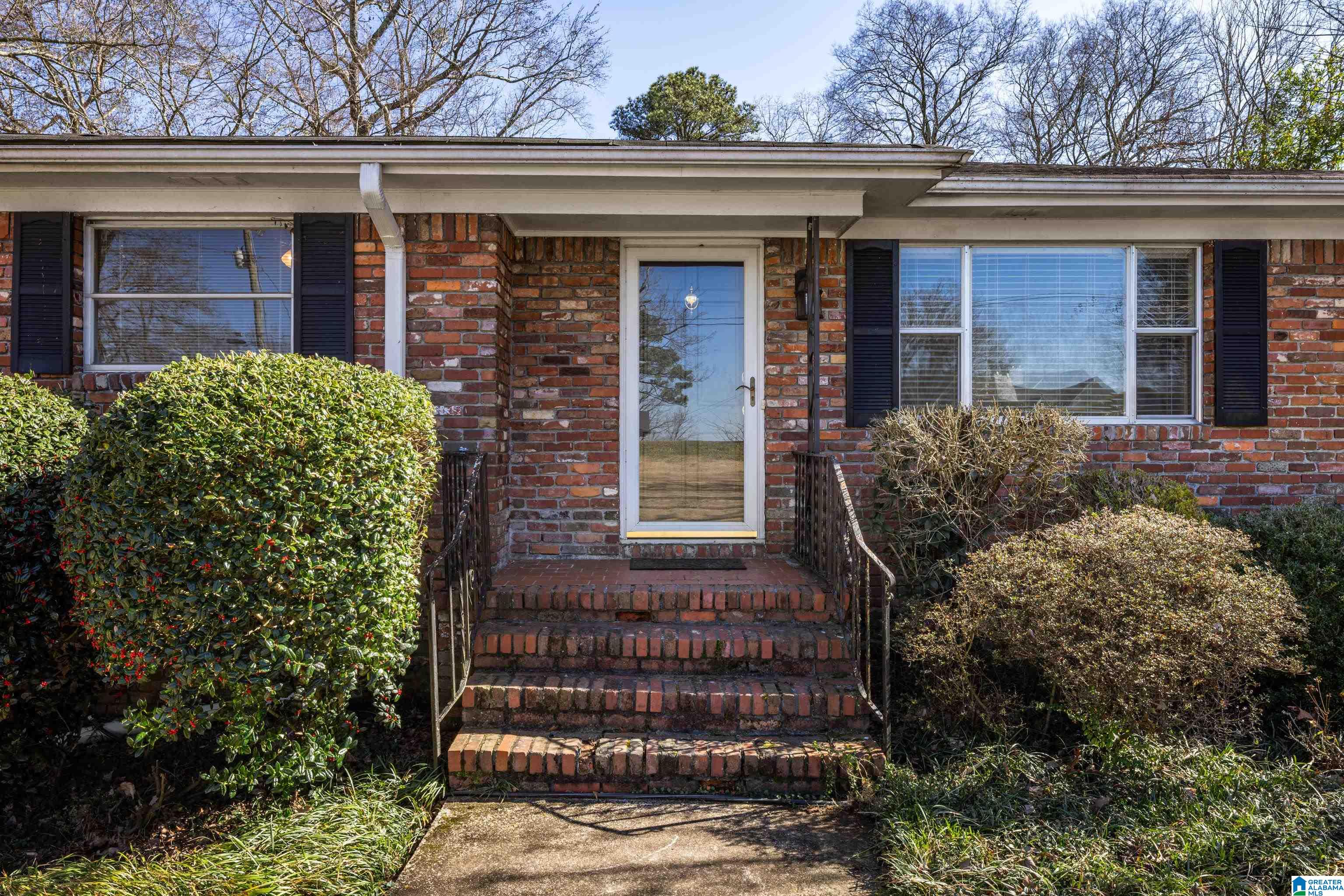 1141 Shades Crest Road Birmingham, AL 35226 - Photo 6 of 42