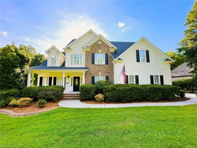 $565,000 | 7825 Spencer Brook Drive, Summerfield, NC 27358