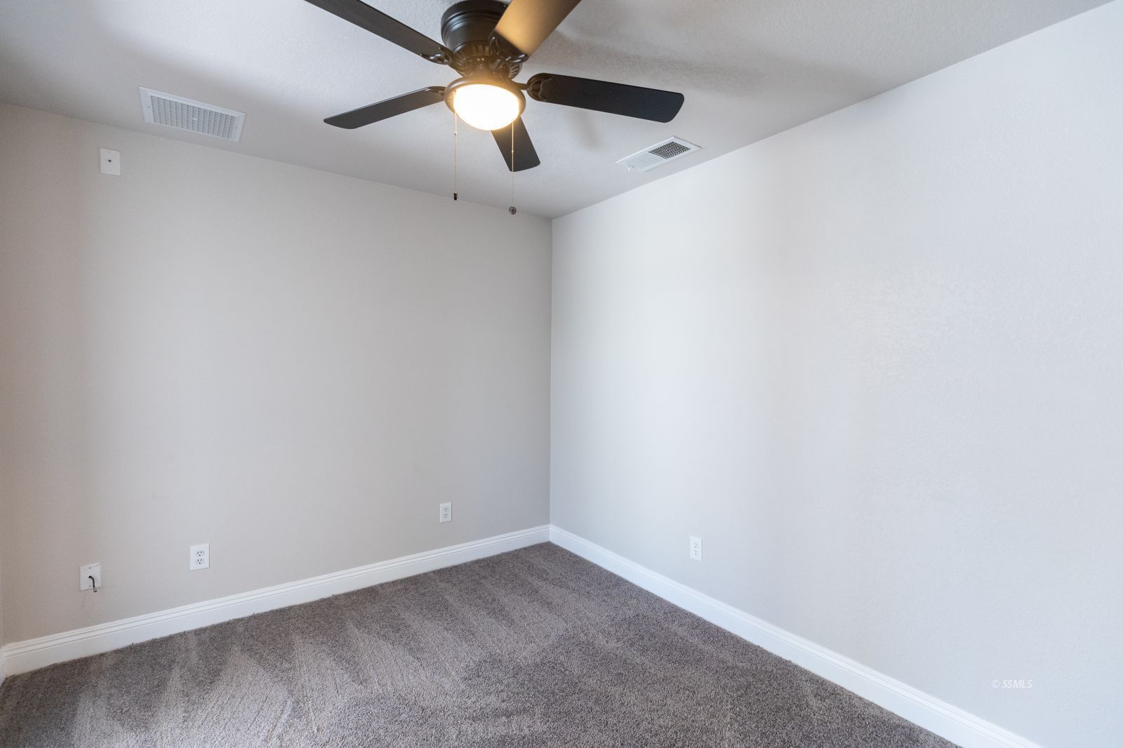 636 South Gordon Street Ridgecrest, CA 93555 - Photo 16 of 33