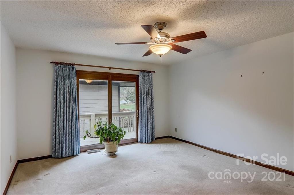 3112 Cove Loop Road Hendersonville, NC 28739 - Photo 30 of 48 Gallery Image 30