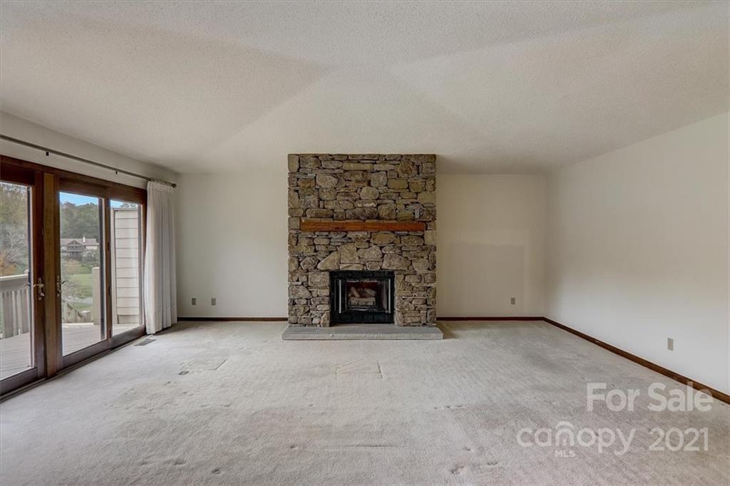 3112 Cove Loop Road Hendersonville, NC 28739 - Photo 8 of 48 Gallery Image 8