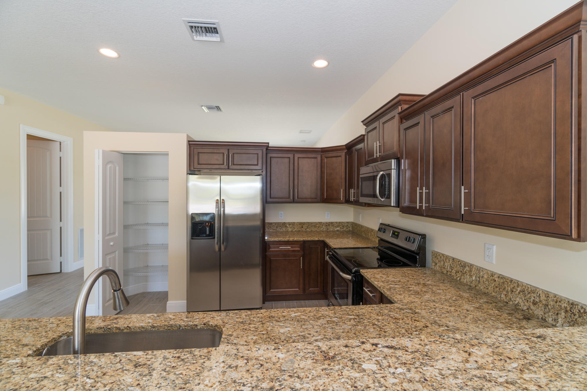 17316 62nd Road North Loxahatchee, FL 33470 - Photo 6 of 18 11886-42nd-Rd-N,-WPB-35