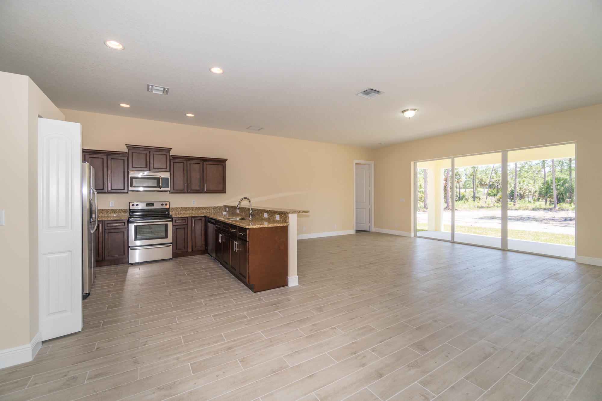 17316 62nd Road North Loxahatchee, FL 33470 - Photo 7 of 18 11886-42nd-Rd-N,-WPB-38