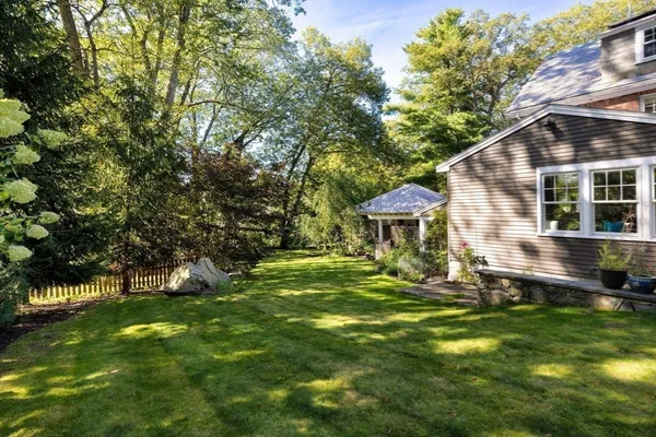 $2,850,000 | 18 Moffat Road, Newton, MA 02468