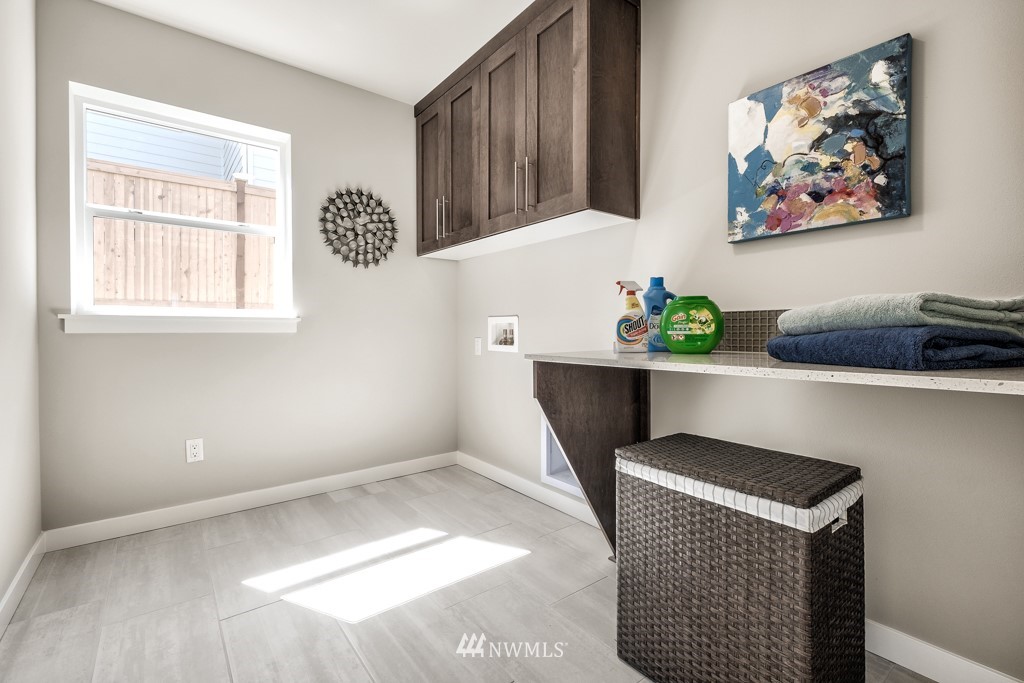 11039 Northeast 196th Street Bothell, WA 98011 - Photo 25 of 36 Gallery Image 25