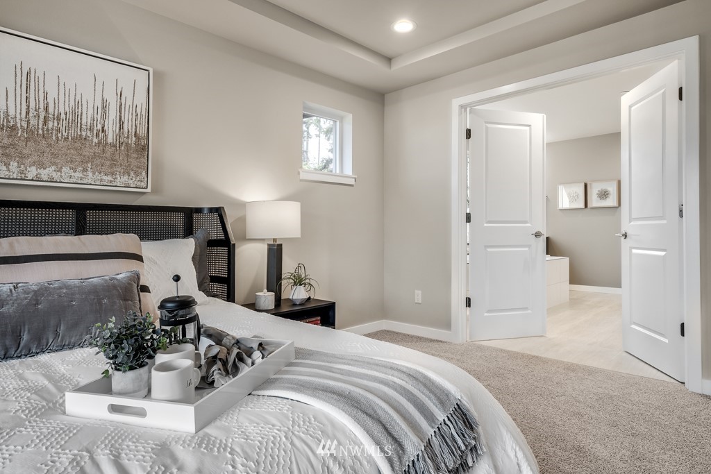 11039 Northeast 196th Street Bothell, WA 98011 - Photo 29 of 36 Gallery Image 29