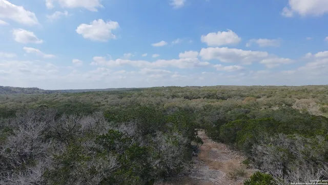 $299,000 | 890 County Road 246, Hondo, TX 78861