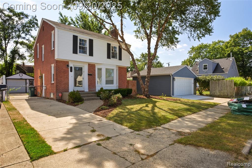 1059 Columbia Road Berkley, MI 48072 - Photo 2 of 33