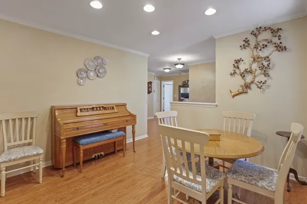 $584,500 | 1227 Ashley Lane, Addison, IL 60101