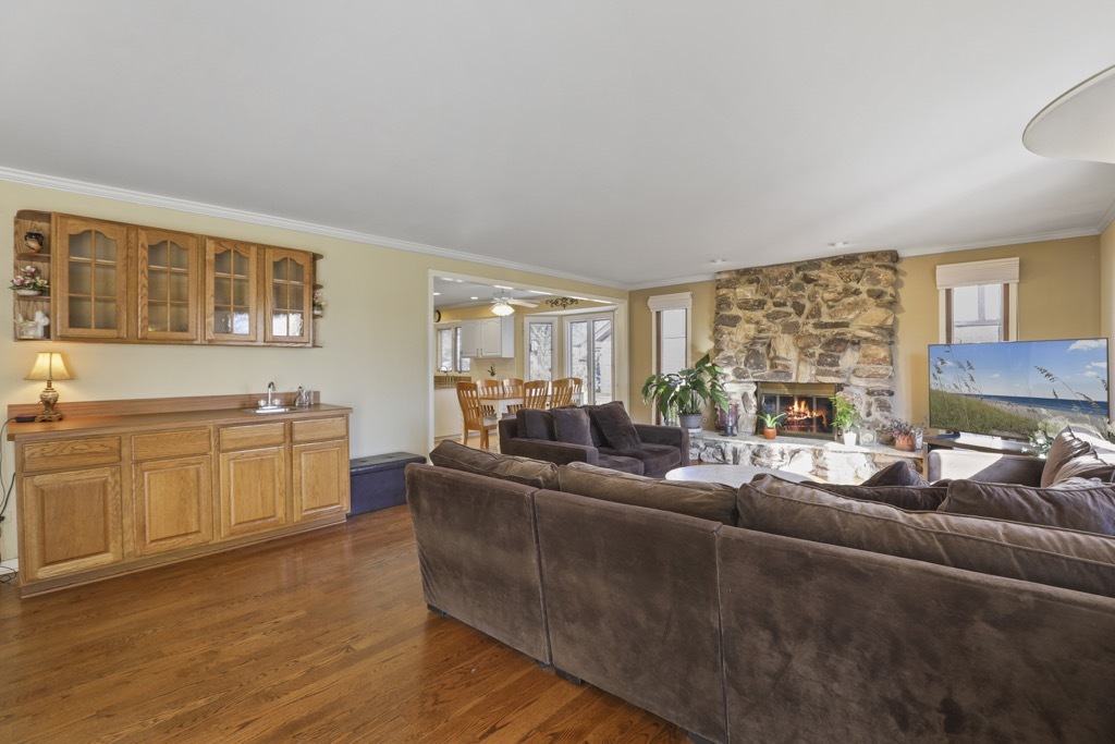 1227 Ashley Lane Addison, IL 60101 - Photo 13 of 38