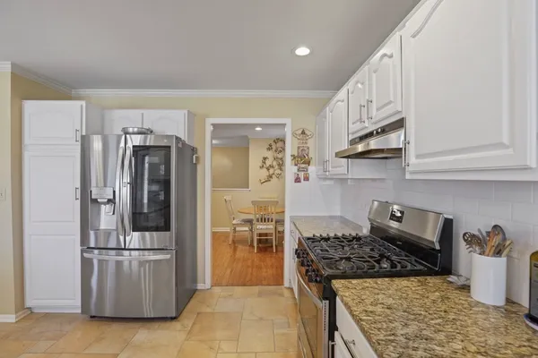 $584,500 | 1227 Ashley Lane, Addison, IL 60101