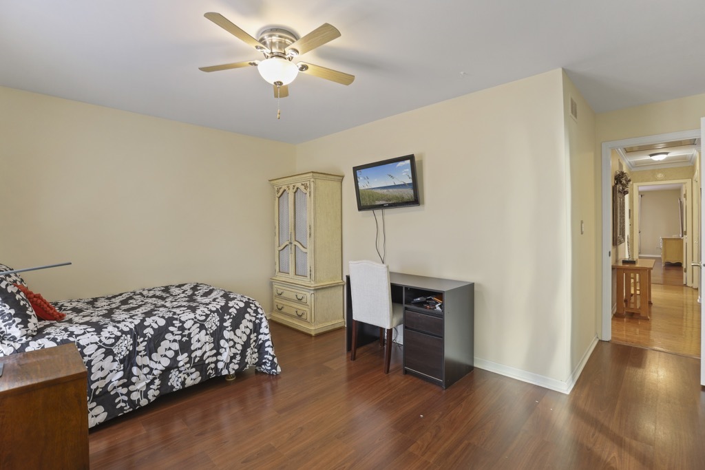 1227 Ashley Lane Addison, IL 60101 - Photo 20 of 38