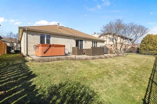 $584,500 | 1227 Ashley Lane, Addison, IL 60101