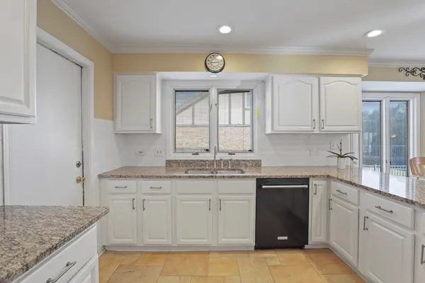 $584,500 | 1227 Ashley Lane, Addison, IL 60101