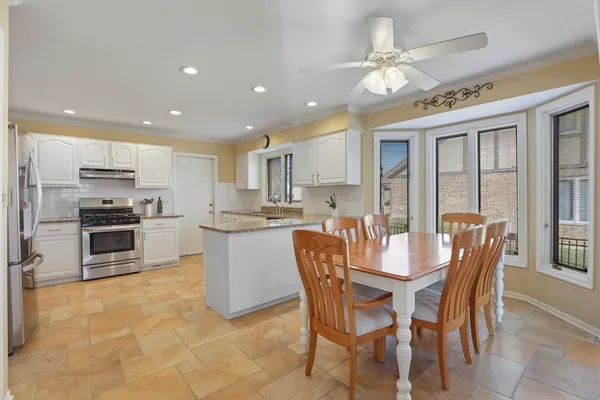 $584,500 | 1227 Ashley Lane, Addison, IL 60101