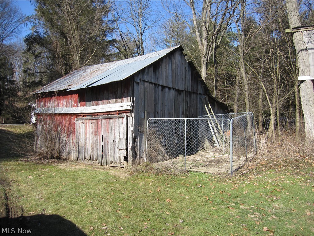 9497 Overton Road Burbank, OH 44214 - Photo 5 of 32 Gallery Image 5