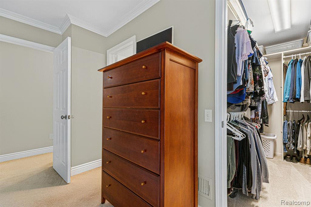215 Parsons Lane Rochester Hills, MI 48307 - Photo 30 of 40 Gallery Image 30