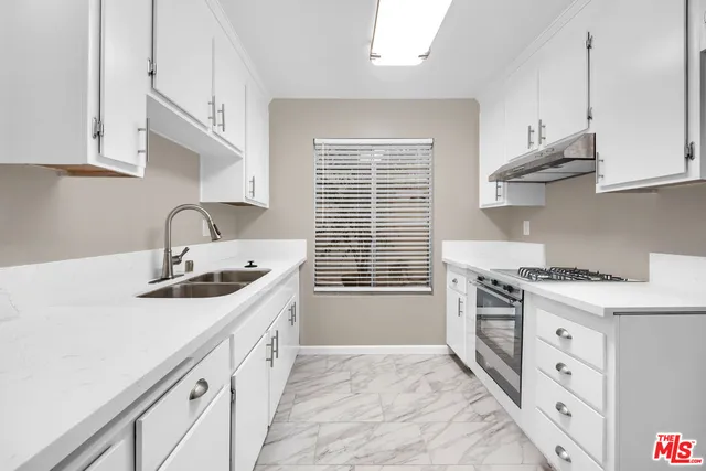 $605,000 | 11109 Summertime Lane, Culver City, CA 90230