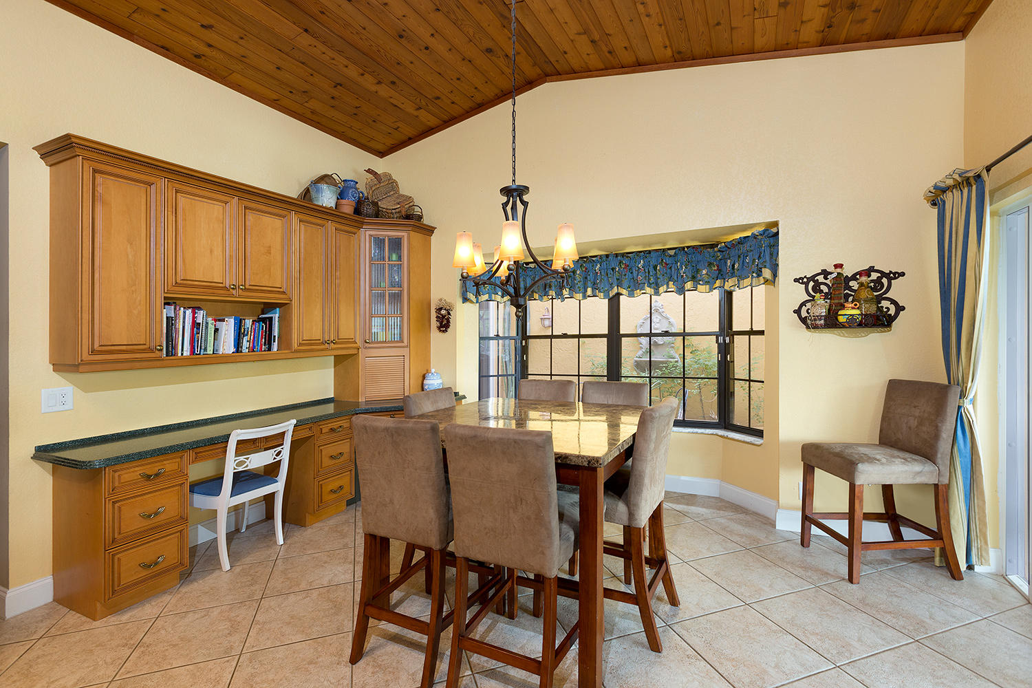 22315 Solitude Drive Boca Raton, FL 33428 - Photo 9 of 43 14_BreakfastNook