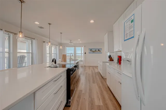 $5,500 | 510 Surf Oaks Drive, Seabrook, TX 77586