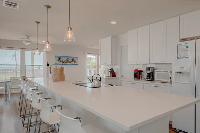 $5,500 | 510 Surf Oaks Drive, Seabrook, TX 77586