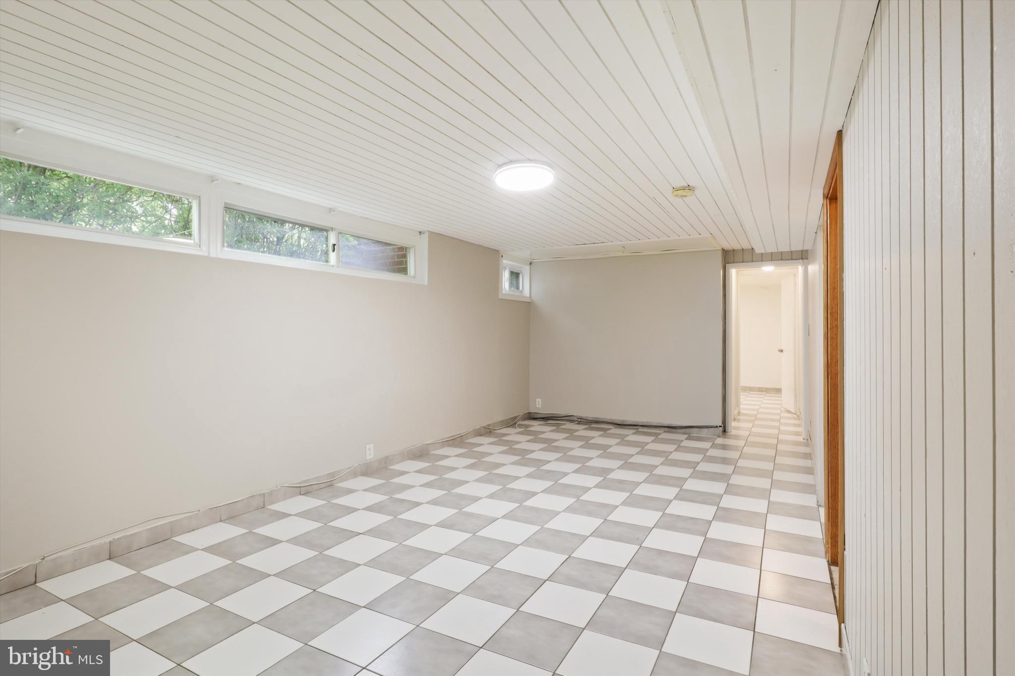 10205 Rodgers Road Fairfax, VA 22030 - Photo 21 of 41 a view of an empty room
