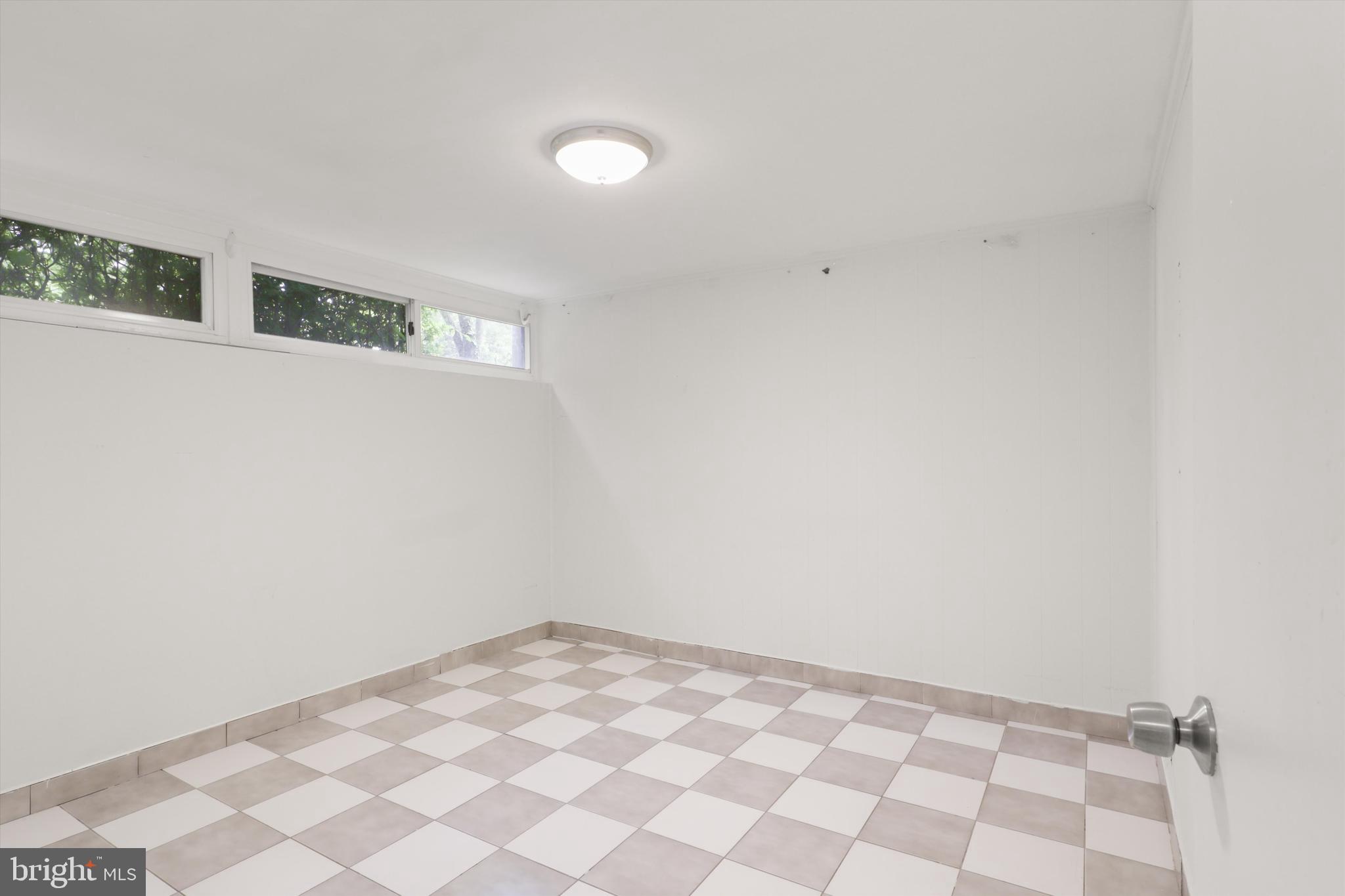 10205 Rodgers Road Fairfax, VA 22030 - Photo 28 of 41 a view of an empty room