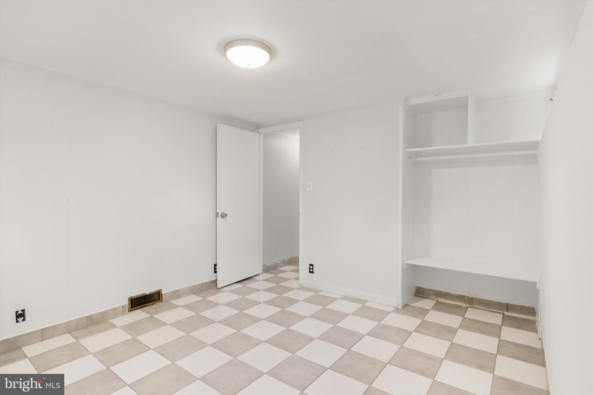 10205 Rodgers Road Fairfax, VA 22030 - Photo 29 of 41 a view of an empty room