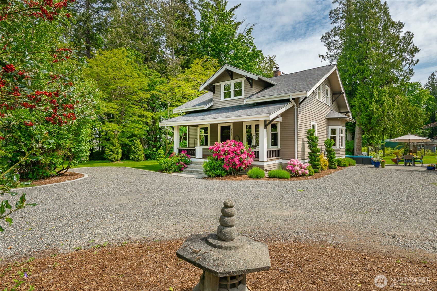 4478 Rural Avenue Bellingham, WA 98226 - Photo 3 of 40 a front view of house with yard and green space