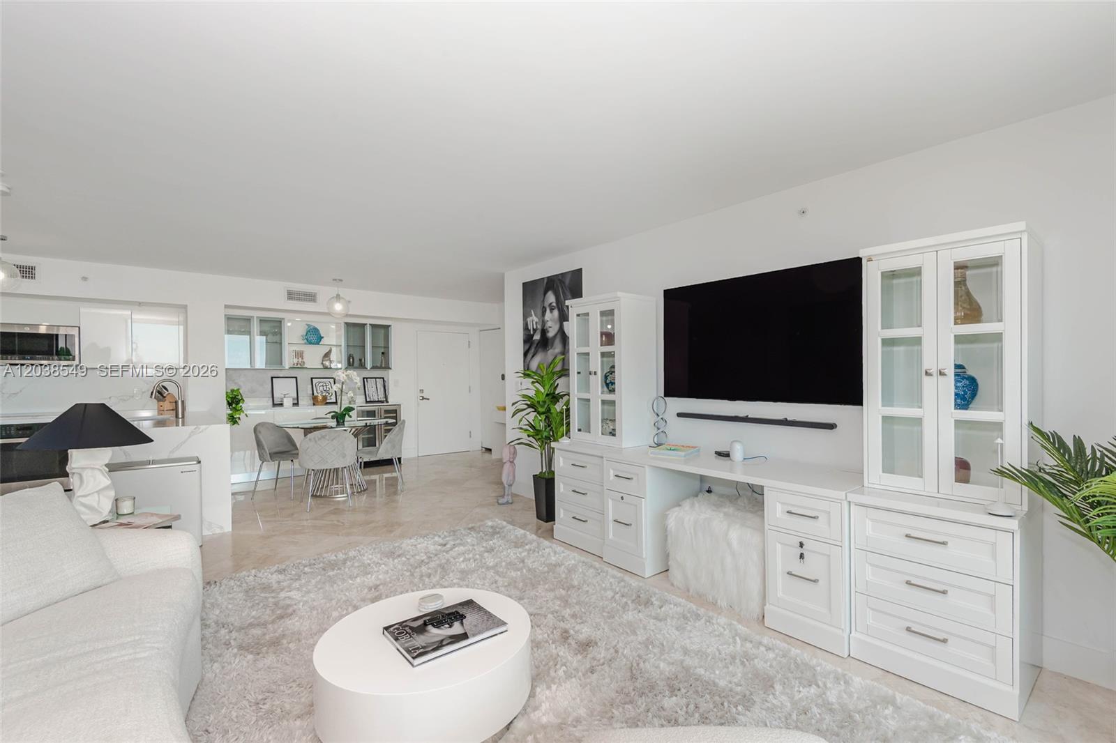 90 Alton Road, Unit 1109 Miami Beach, FL 33139 - Photo 8 of 28