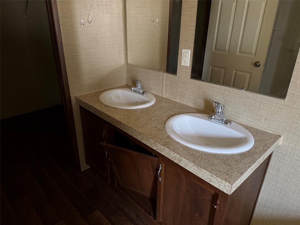 1763 Mathers Road Sunset, TX 76270 - Photo 25 of 39