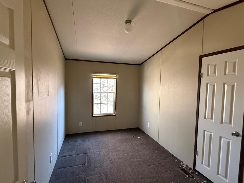 1763 Mathers Road Sunset, TX 76270 - Photo 31 of 39